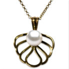 WHITE SOUTH SEA LARGE YELLOW GOLD PURITY PENDANT
